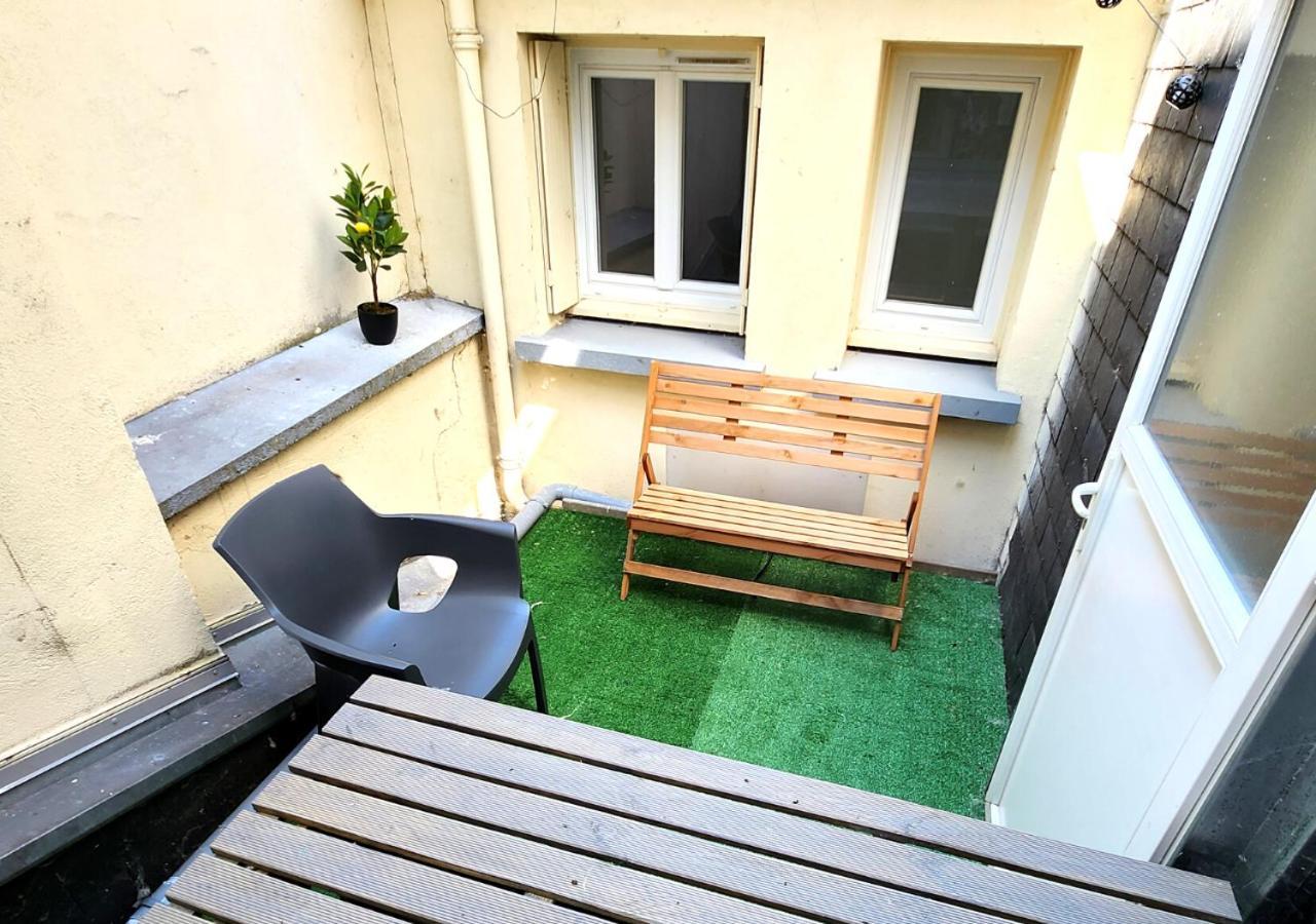 "Colbert Triplex" 3 Chambres - Balcon - Patio - Cathedrale Tours Esterno foto