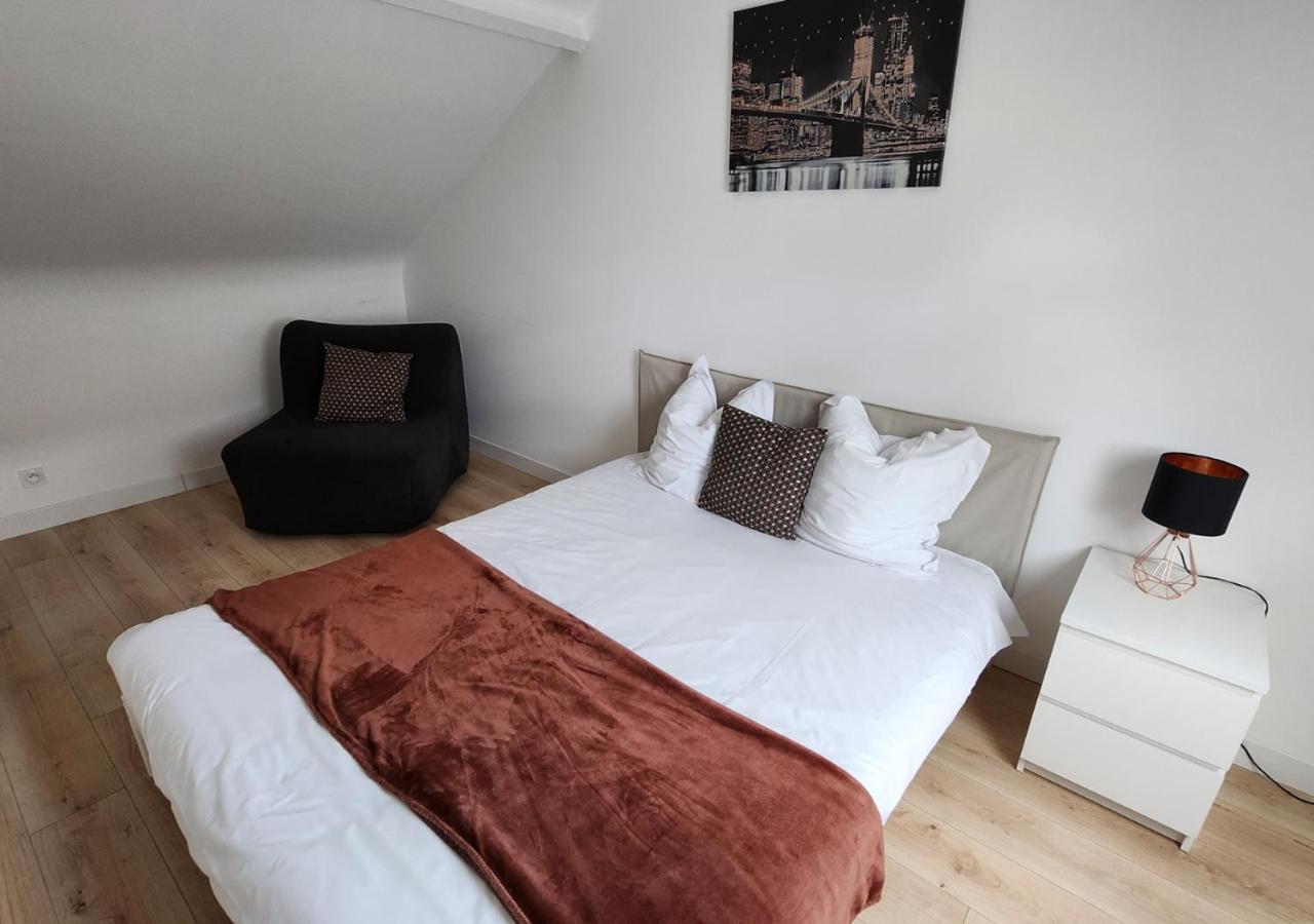 "Colbert Triplex" 3 Chambres - Balcon - Patio - Cathedrale Tours Esterno foto